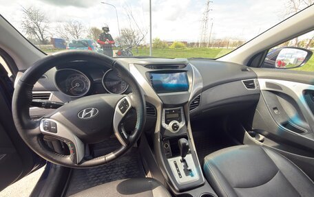 Hyundai Avante, 2011 год, 925 000 рублей, 8 фотография