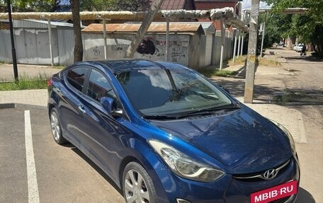 Hyundai Avante, 2011 год, 925 000 рублей, 2 фотография