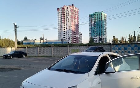 Opel Astra J, 2011 год, 755 000 рублей, 4 фотография