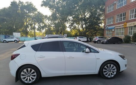 Opel Astra J, 2011 год, 755 000 рублей, 9 фотография