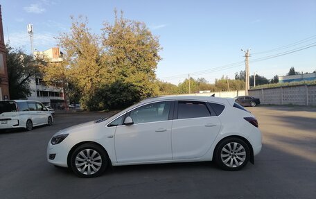 Opel Astra J, 2011 год, 755 000 рублей, 10 фотография