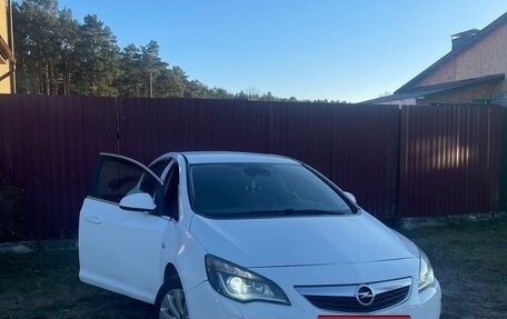 Opel Astra J, 2011 год, 755 000 рублей, 14 фотография