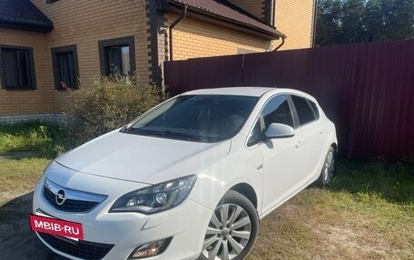 Opel Astra J, 2011 год, 755 000 рублей, 16 фотография