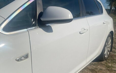 Opel Astra J, 2011 год, 755 000 рублей, 21 фотография