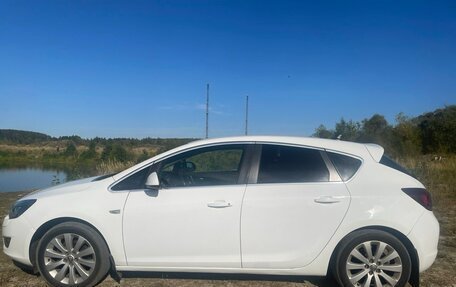 Opel Astra J, 2011 год, 755 000 рублей, 22 фотография