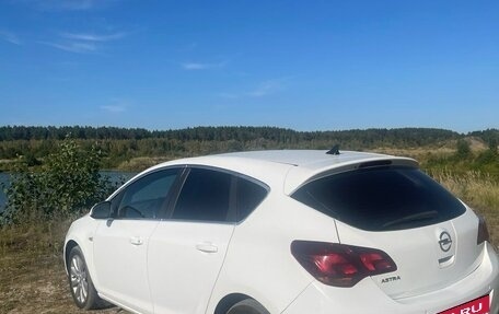 Opel Astra J, 2011 год, 755 000 рублей, 23 фотография
