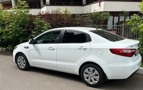 KIA Rio III рестайлинг, 2014 год, 1 100 000 рублей, 2 фотография