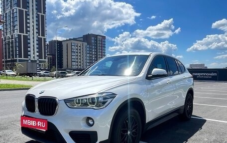 BMW X1, 2018 год, 1 980 000 рублей, 2 фотография