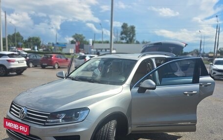 Volkswagen Touareg III, 2015 год, 2 475 000 рублей, 7 фотография