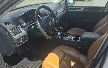 Volkswagen Touareg III, 2015 год, 2 475 000 рублей, 10 фотография