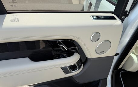 Land Rover Range Rover IV рестайлинг, 2019 год, 7 650 000 рублей, 15 фотография