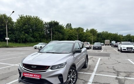 Geely Coolray I, 2022 год, 1 600 000 рублей, 2 фотография