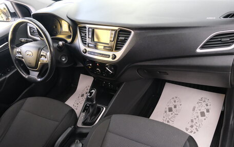 Hyundai Solaris II рестайлинг, 2017 год, 1 299 000 рублей, 20 фотография