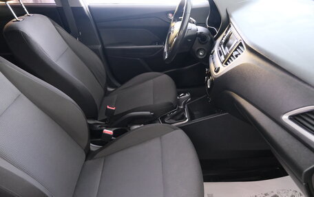 Hyundai Solaris II рестайлинг, 2017 год, 1 299 000 рублей, 21 фотография