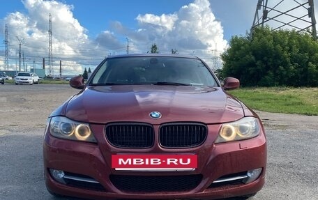BMW 3 серия, 2011 год, 1 260 000 рублей, 2 фотография