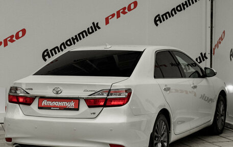 Toyota Camry, 2017 год, 2 860 000 рублей, 6 фотография