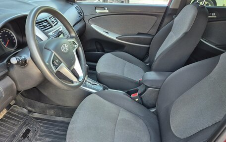 Hyundai Solaris II рестайлинг, 2011 год, 840 000 рублей, 12 фотография