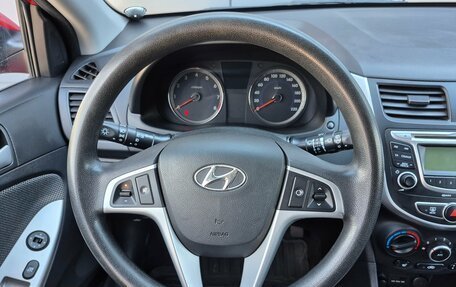 Hyundai Solaris II рестайлинг, 2011 год, 840 000 рублей, 11 фотография