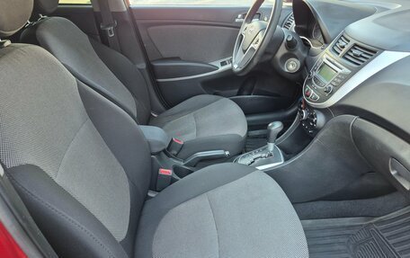 Hyundai Solaris II рестайлинг, 2011 год, 840 000 рублей, 13 фотография