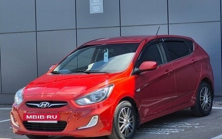 Hyundai Solaris II рестайлинг, 2011 год, 840 000 рублей, 3 фотография