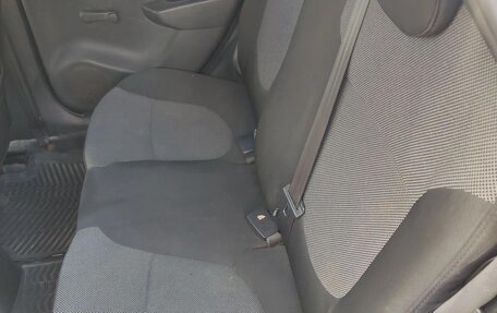 Hyundai Solaris II рестайлинг, 2013 год, 800 000 рублей, 15 фотография