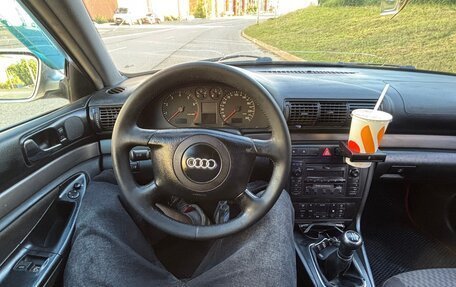 Audi A4, 2000 год, 265 000 рублей, 5 фотография