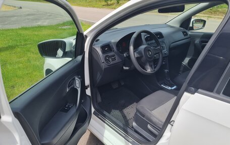 Volkswagen Polo VI (EU Market), 2012 год, 825 000 рублей, 11 фотография
