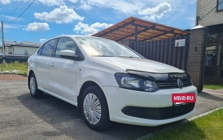 Volkswagen Polo VI (EU Market), 2012 год, 825 000 рублей, 3 фотография