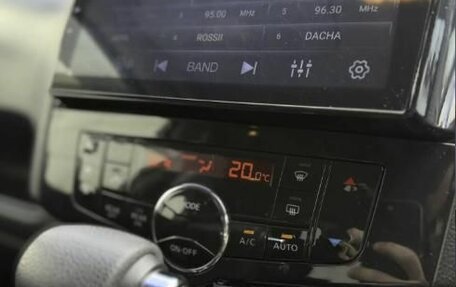 Nissan Serena IV, 2016 год, 1 650 000 рублей, 18 фотография