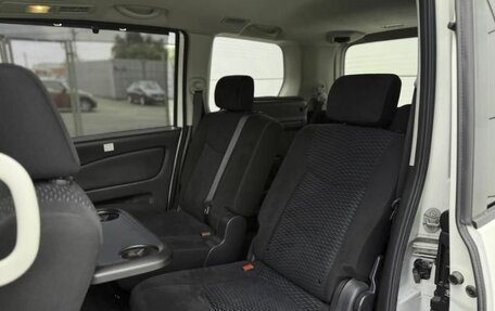 Nissan Serena IV, 2016 год, 1 650 000 рублей, 23 фотография