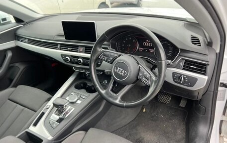 Audi A4, 2016 год, 1 570 000 рублей, 9 фотография