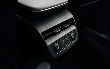 Nissan Ariya, 2022 год, 2 880 000 рублей, 10 фотография