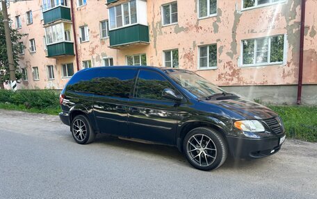 Dodge Caravan IV, 2004 год, 690 000 рублей, 2 фотография