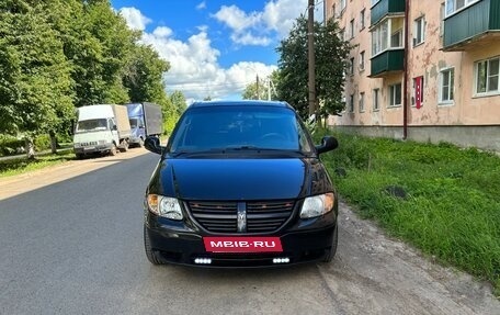 Dodge Caravan IV, 2004 год, 690 000 рублей, 3 фотография