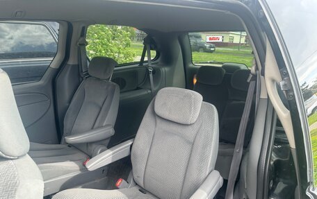 Dodge Caravan IV, 2004 год, 690 000 рублей, 19 фотография