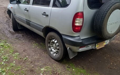 Chevrolet Niva I рестайлинг, 2003 год, 273 000 рублей, 9 фотография