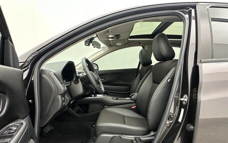 Honda Vezel, 2021 год, 1 300 000 рублей, 10 фотография