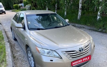 Toyota Camry, 2008 год, 590 000 рублей, 4 фотография