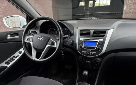 Hyundai Solaris II рестайлинг, 2012 год, 875 000 рублей, 6 фотография
