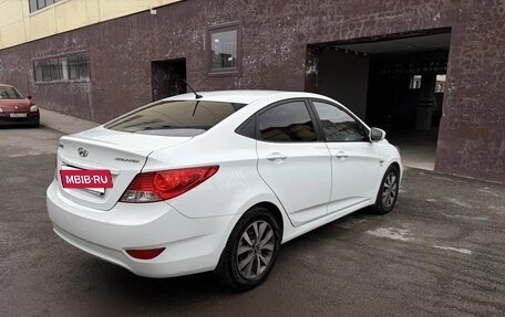Hyundai Solaris II рестайлинг, 2012 год, 875 000 рублей, 2 фотография