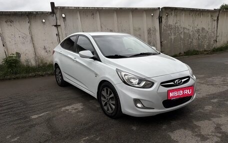 Hyundai Solaris II рестайлинг, 2012 год, 875 000 рублей, 3 фотография