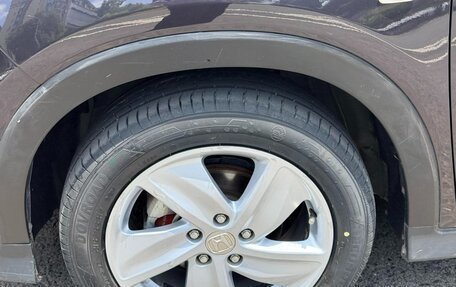Honda Vezel, 2022 год, 1 200 000 рублей, 19 фотография