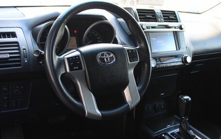 Toyota Land Cruiser Prado 150 рестайлинг 2, 2014 год, 3 519 000 рублей, 11 фотография