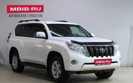 Toyota Land Cruiser Prado 150 рестайлинг 2, 2014 год, 3 519 000 рублей, 3 фотография