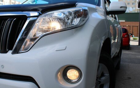 Toyota Land Cruiser Prado 150 рестайлинг 2, 2014 год, 3 519 000 рублей, 28 фотография