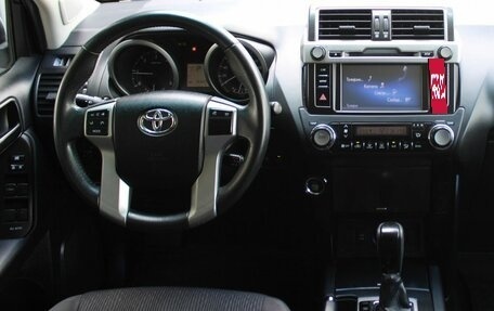 Toyota Land Cruiser Prado 150 рестайлинг 2, 2014 год, 3 519 000 рублей, 17 фотография