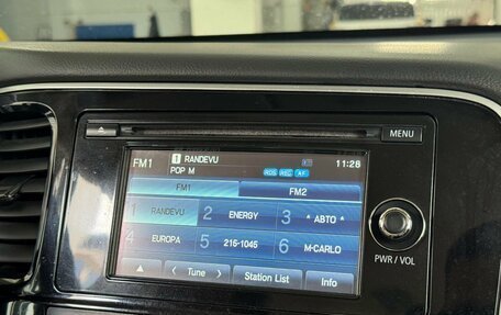 Mitsubishi Outlander III рестайлинг 3, 2015 год, 1 699 000 рублей, 11 фотография