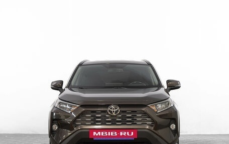 Toyota RAV4, 2021 год, 3 599 000 рублей, 2 фотография