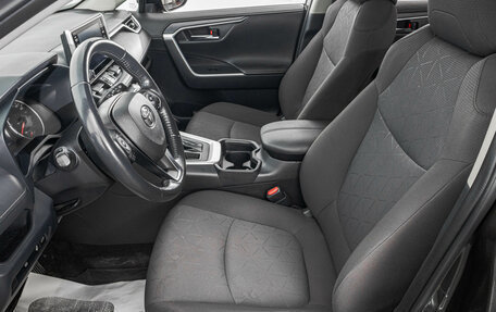 Toyota RAV4, 2021 год, 3 599 000 рублей, 11 фотография