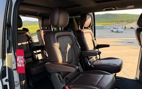 Mercedes-Benz V-Класс, 2017 год, 5 500 000 рублей, 14 фотография